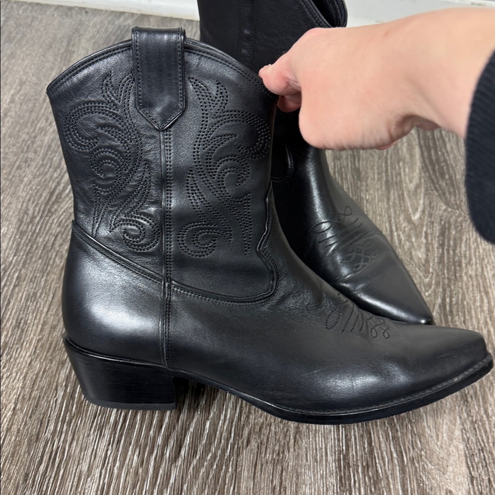 Anine Bing Elton Boot in Black - Picture 4 of 16
